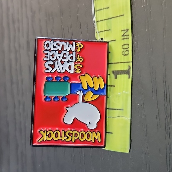 Woodstock Enamel Pin - Picture 4 of 4